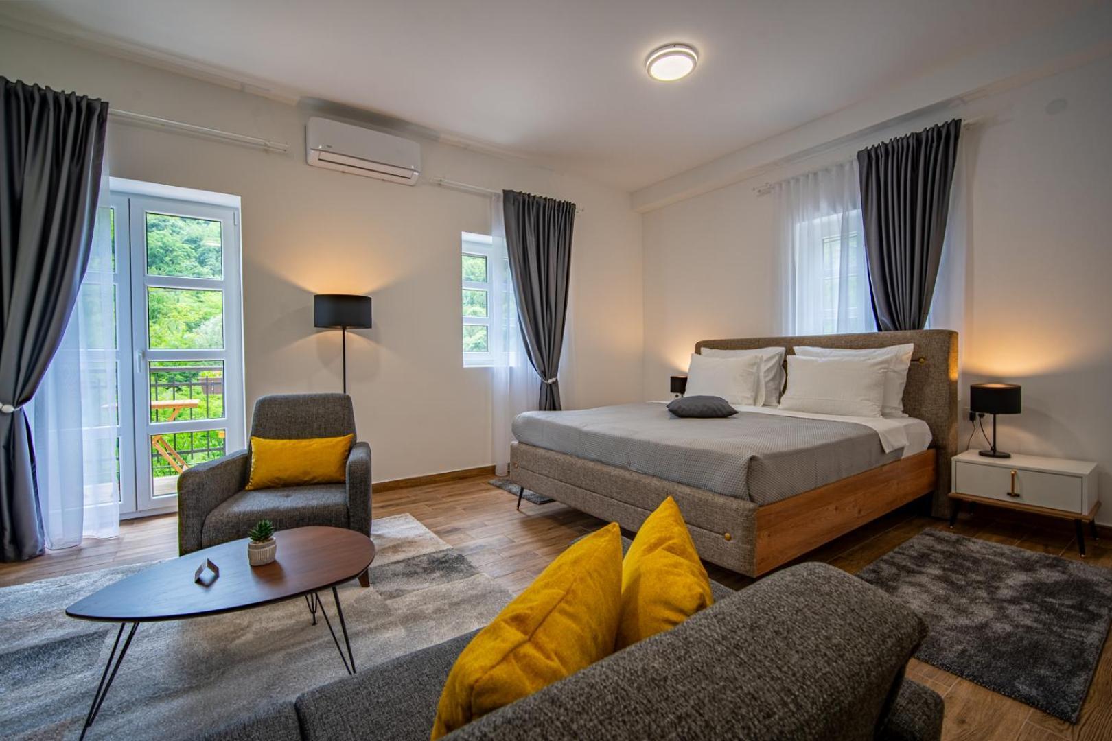 Skala Luxury Rooms Cetinje Exterior photo